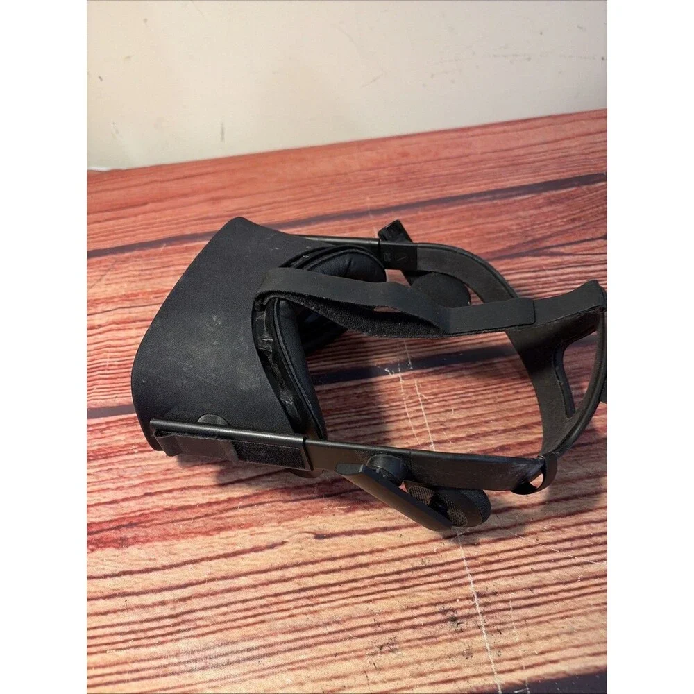 Meta Oculus Rift CV1 VR Virtual Reality Headset With Headphones ONLY
